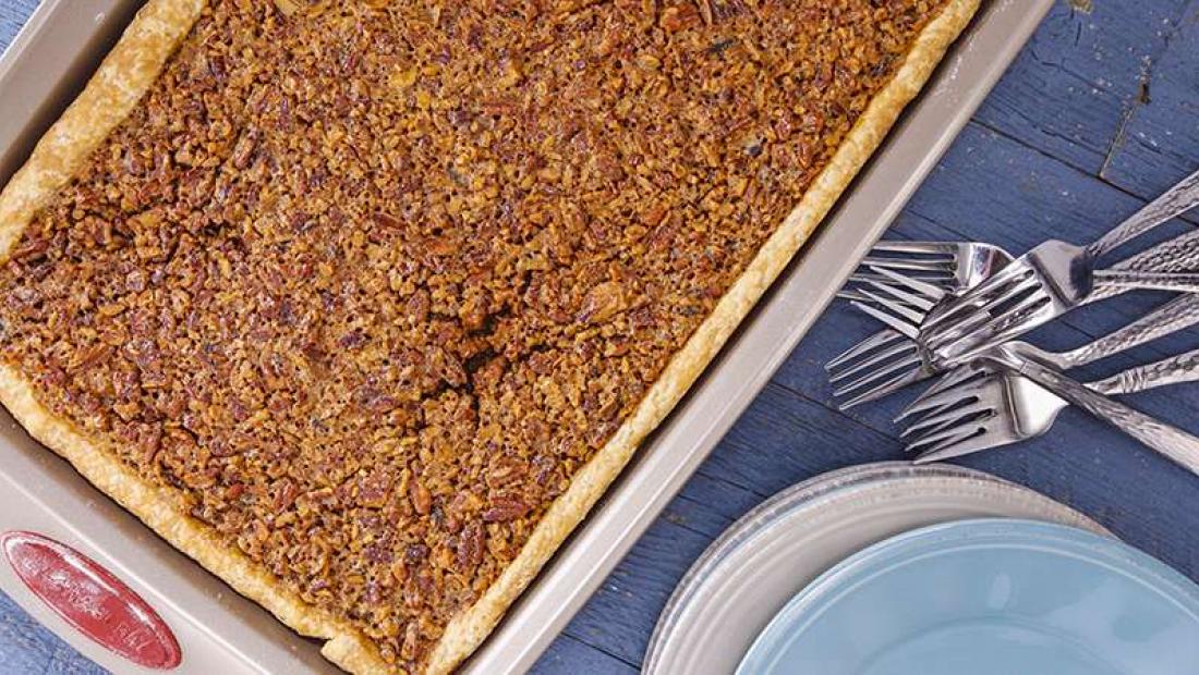 Chocolate-Bourbon Pecan Slab Pie | Recipe - Rachael Ray Show