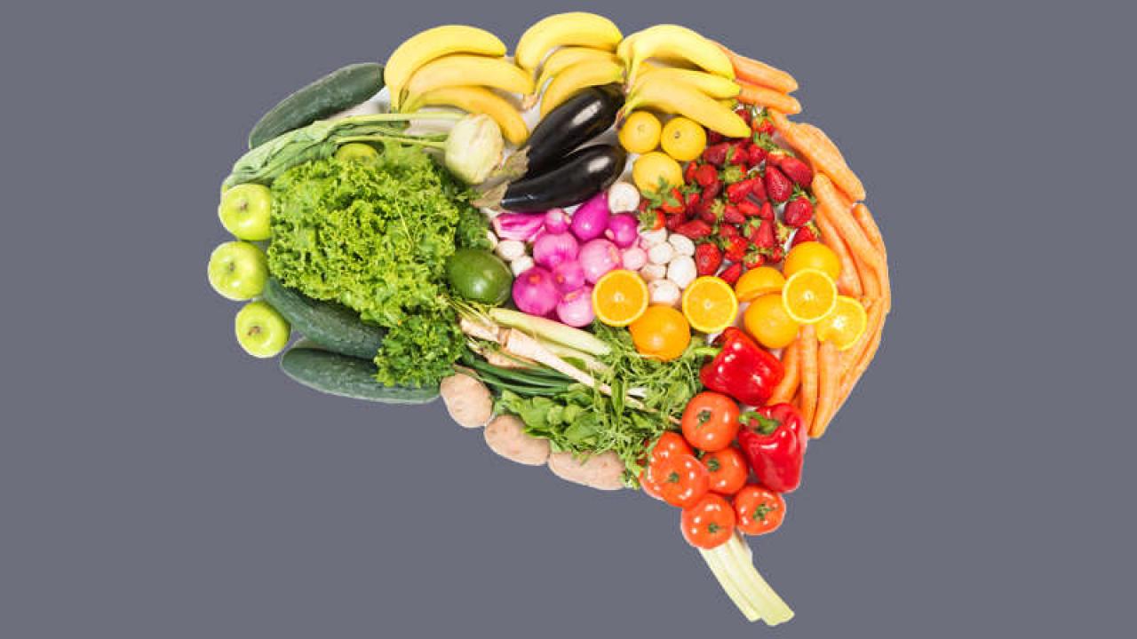 can-food-make-you-smarter-here-are-4-foods-that-will-boost-your-brain