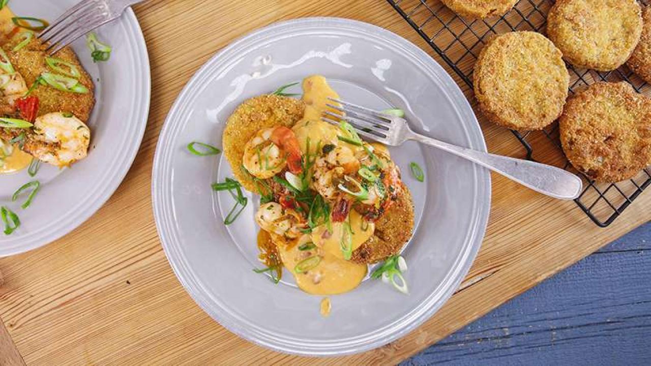 Rachael S Fried Green Tomatoes With Pimiento Cheese Sauce And Green