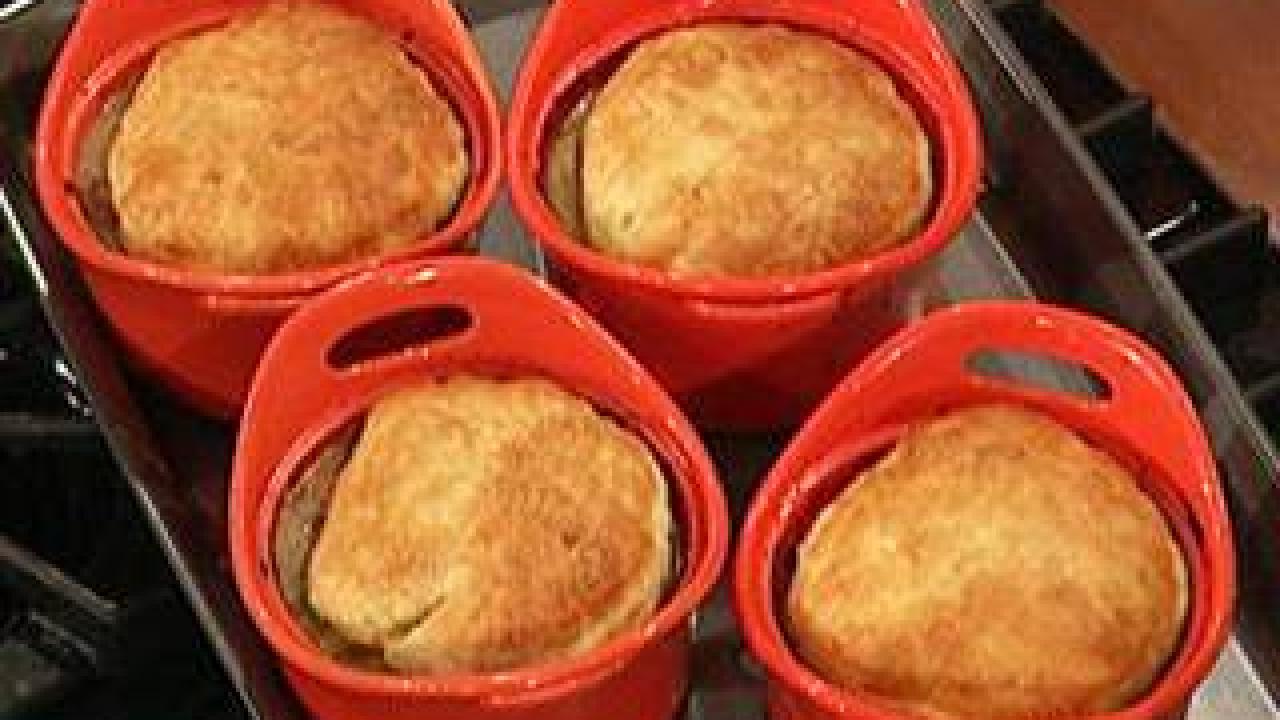 Chicken And Apple Pot Pies Rachael Ray Show