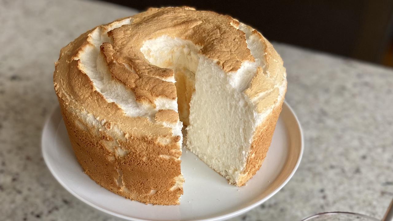 How to Bake Angel Food Cake Without a Tube Pan | Epicurious