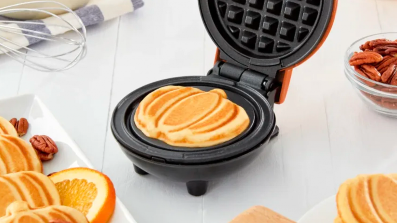 Dash Mini Waffle Bowl Maker - Aqua
