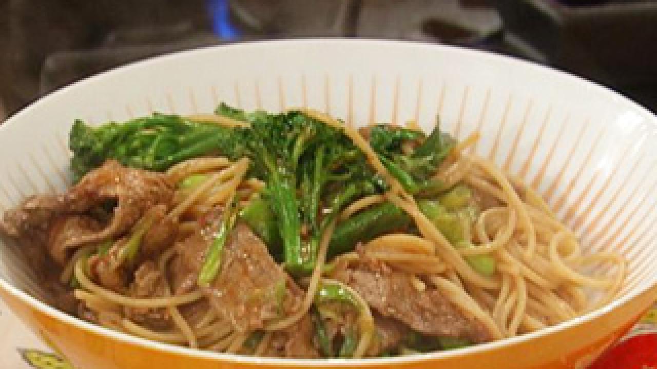 Teriyaki BBQ Beef or Chicken with Broccoli Noodle Bowls Recipe