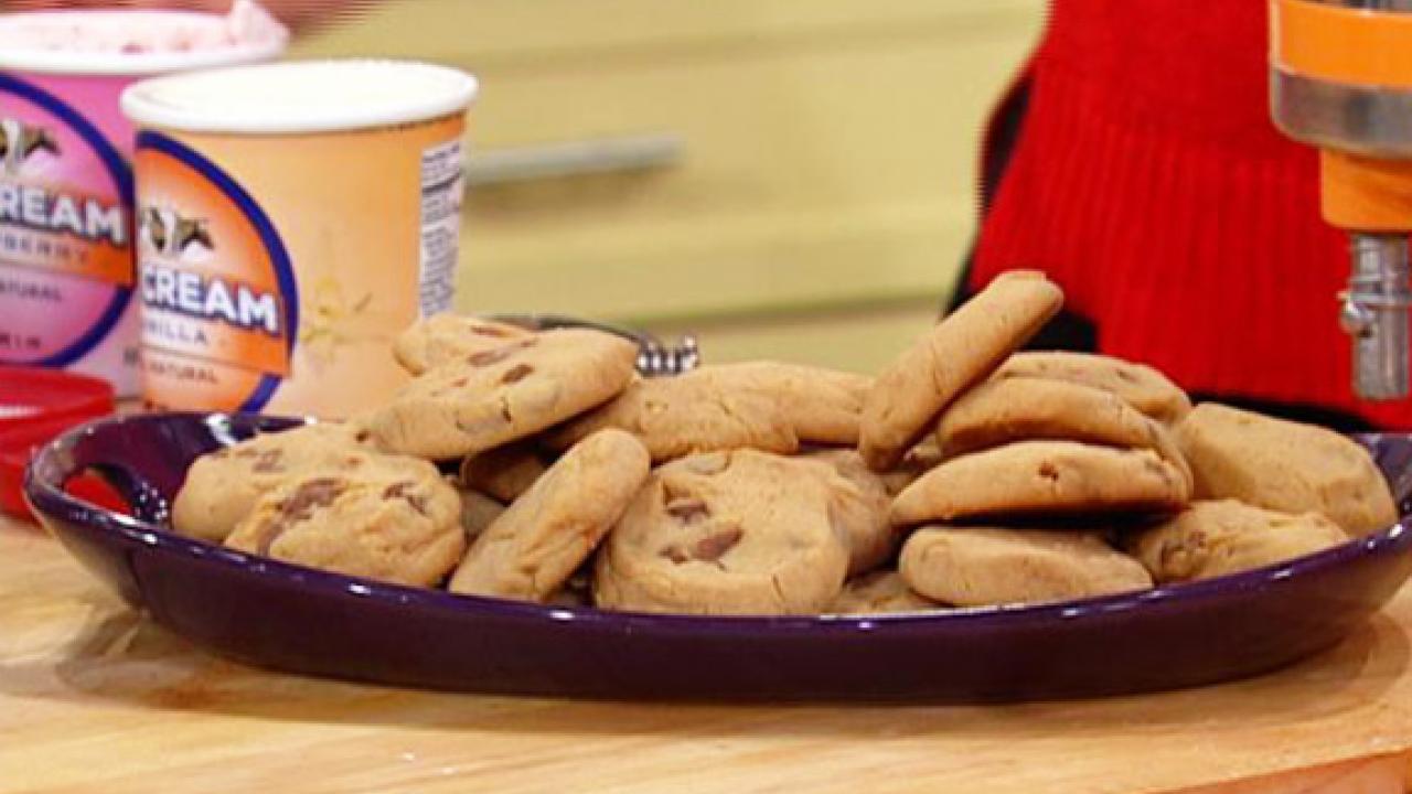 Buddy Valastro S Peanut Butter Cookies Recipe Rachael Ray Show