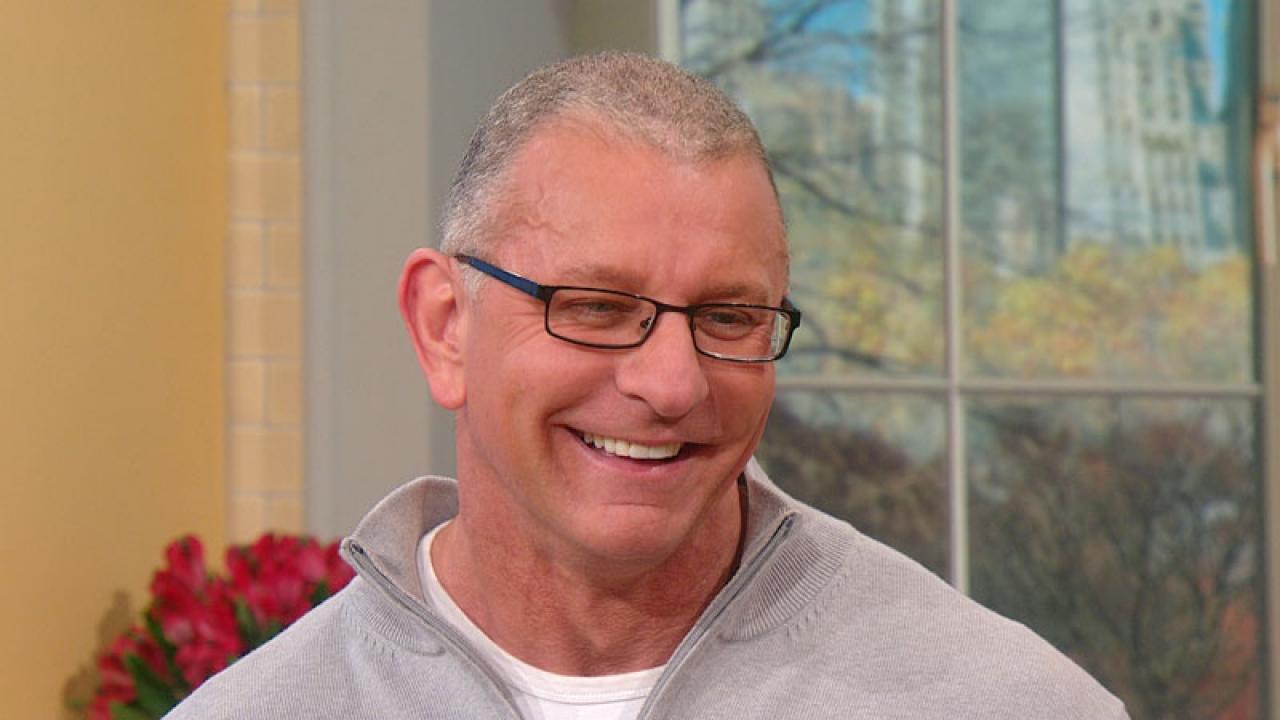 This Year's Biggest Food Trends with Chef Robert Irvine | Rachael Ray Show