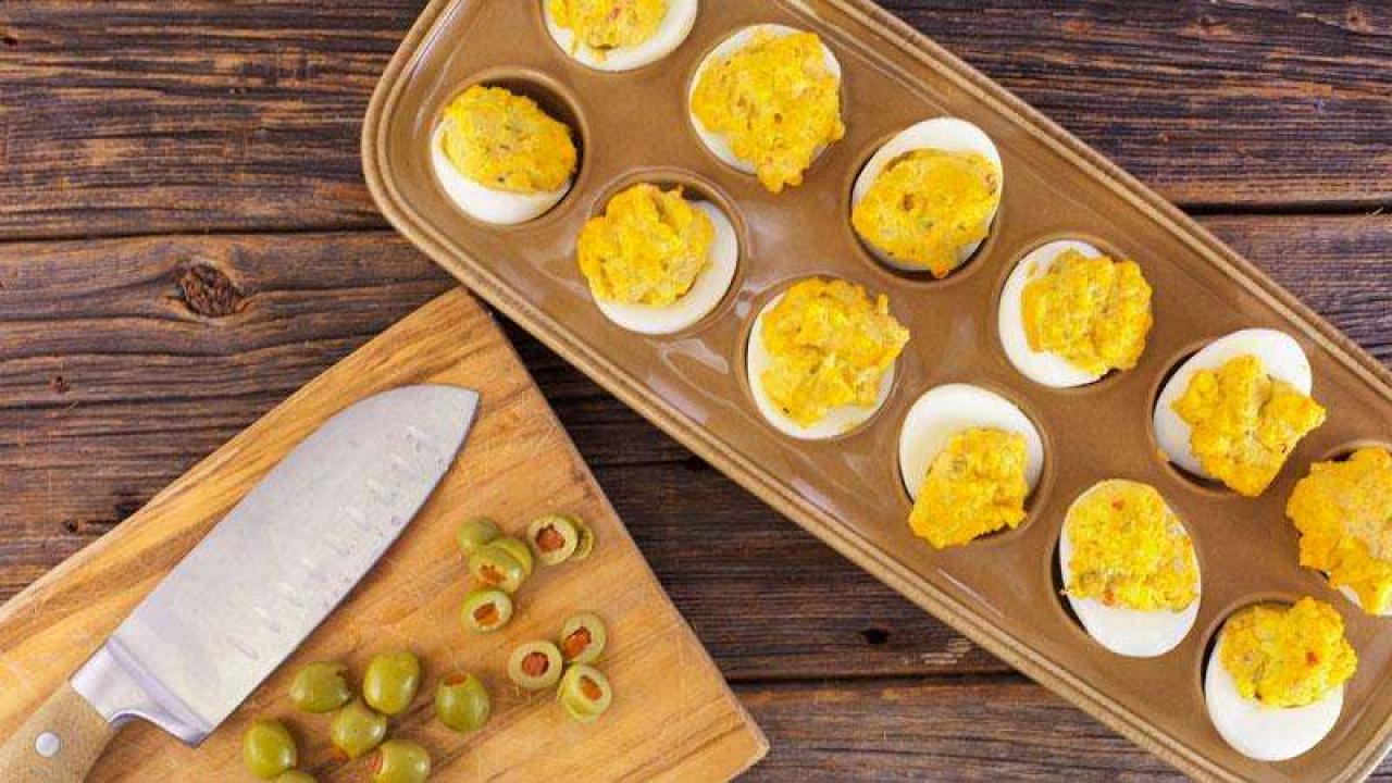 Emeril Lagasses Spanish Style Deviled Eggs With Pimenton And Manzanillo Olives Recipe 6884