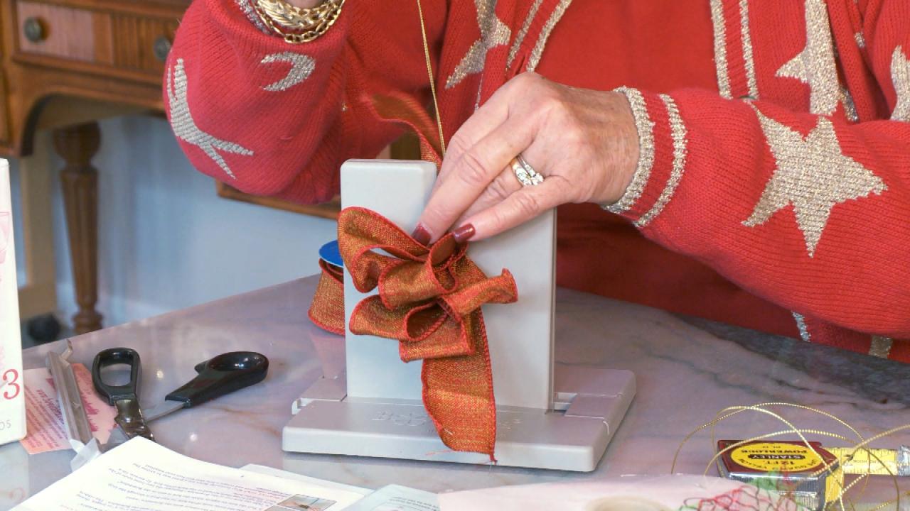 Free: Man tying bow on christmas gift box process of package new year gift  box Free Photo - nohat.cc