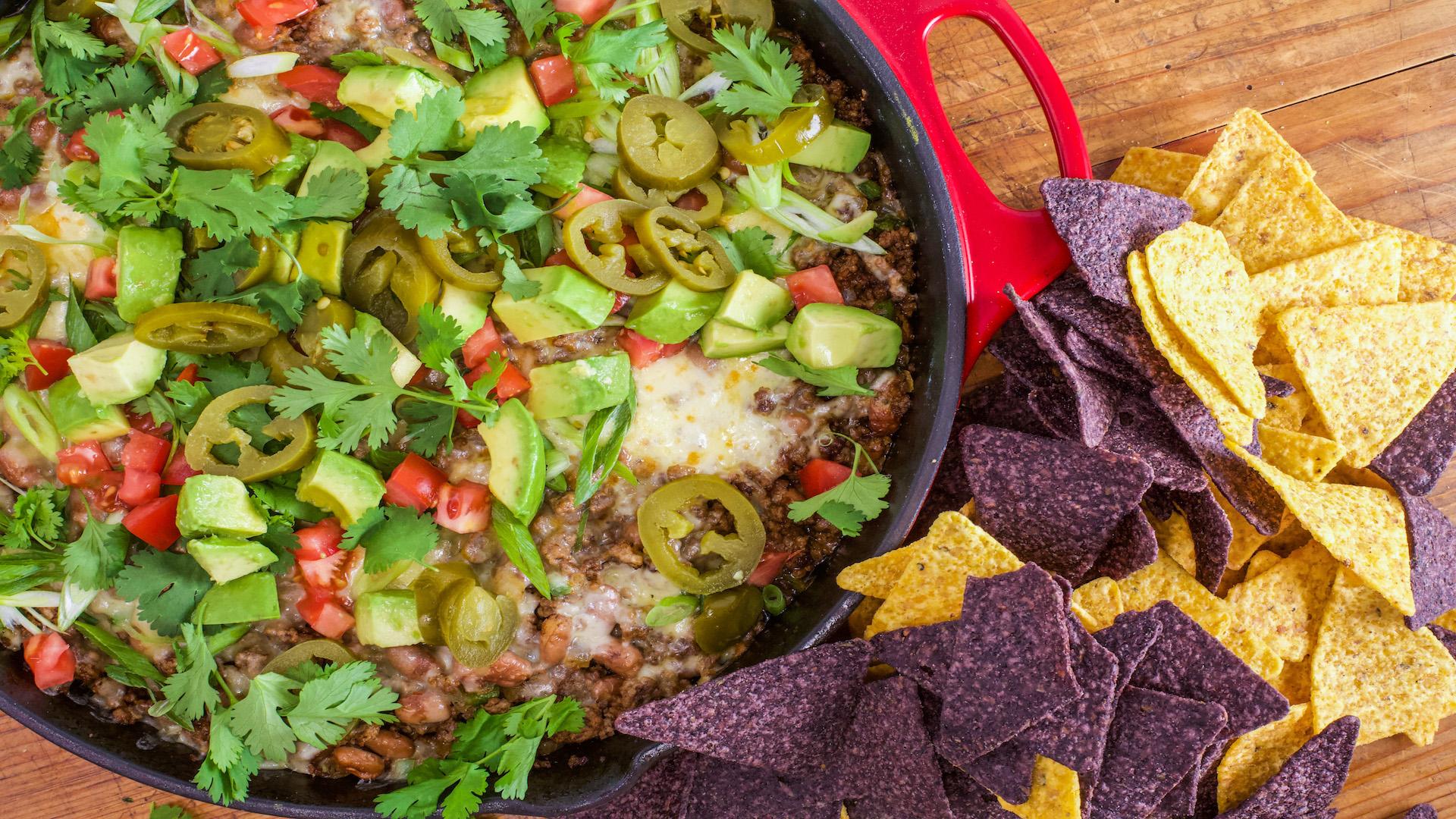 Rachael S Beef N Bean Skillet Macho Nachos Rachael Ray Show