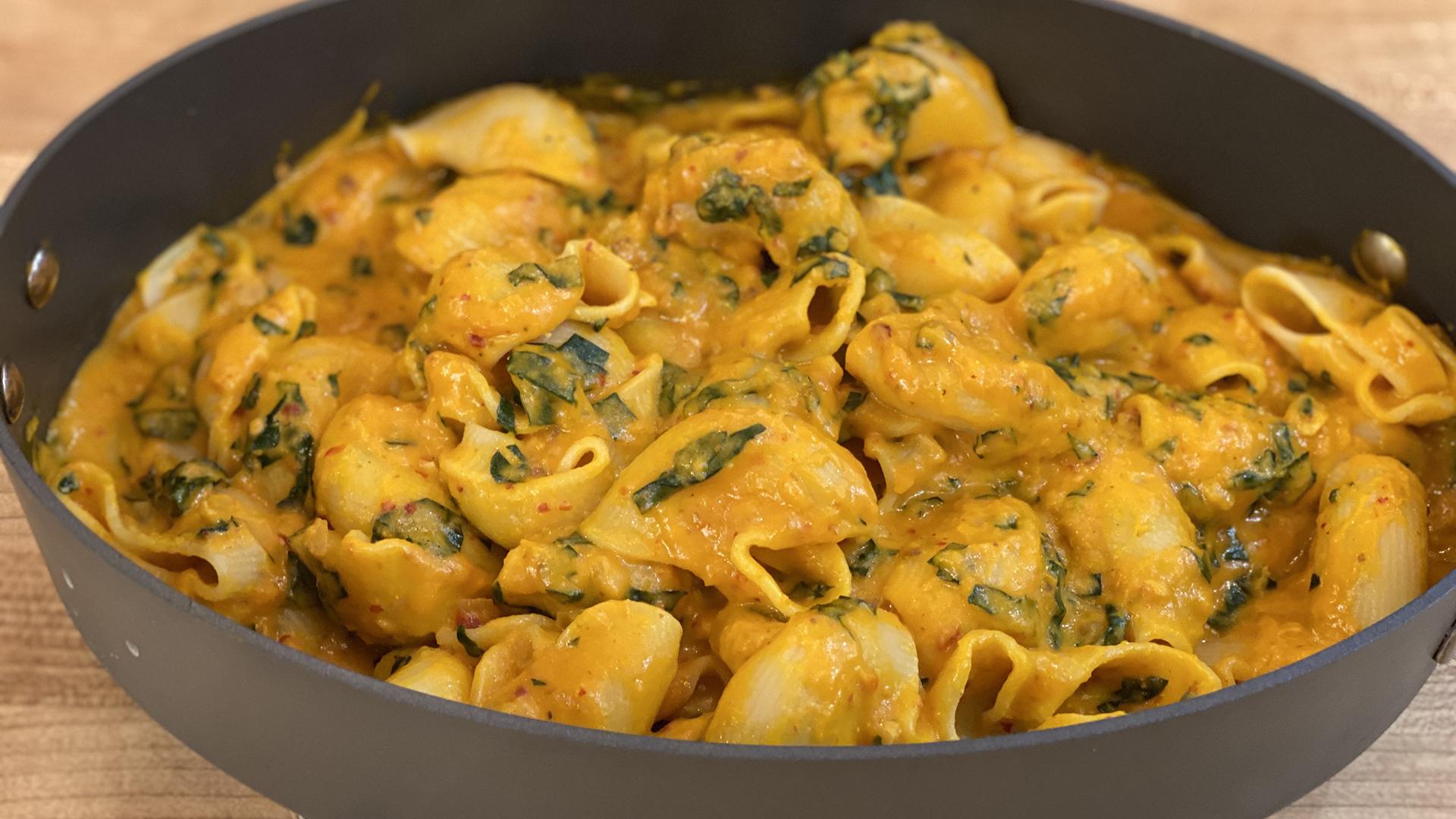 Pumpkin Vodka Cream Pasta Recipe With Spinach Or Kale From Rachael Ray Rachael Ray Show